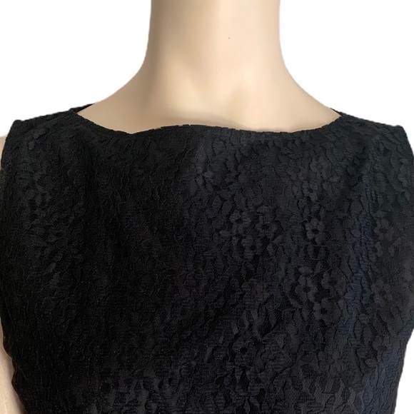 3/$30 Steilmann Black Lace Sleeveless Lined Blouse - Picture 2 of 10